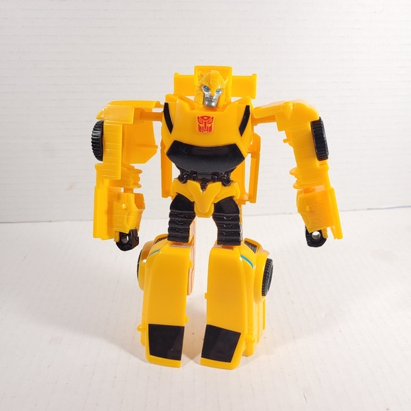 Bumblebee Transformer Car Robot - Picture 3 of 5
